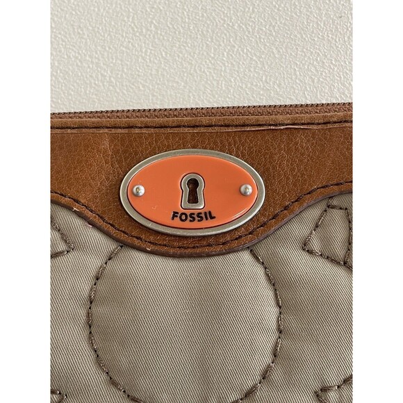 FOSSIL Key-Per Orange Quilted Brown Leather Wristlet ID Coin Zip Wallet - Picture 3 of 8